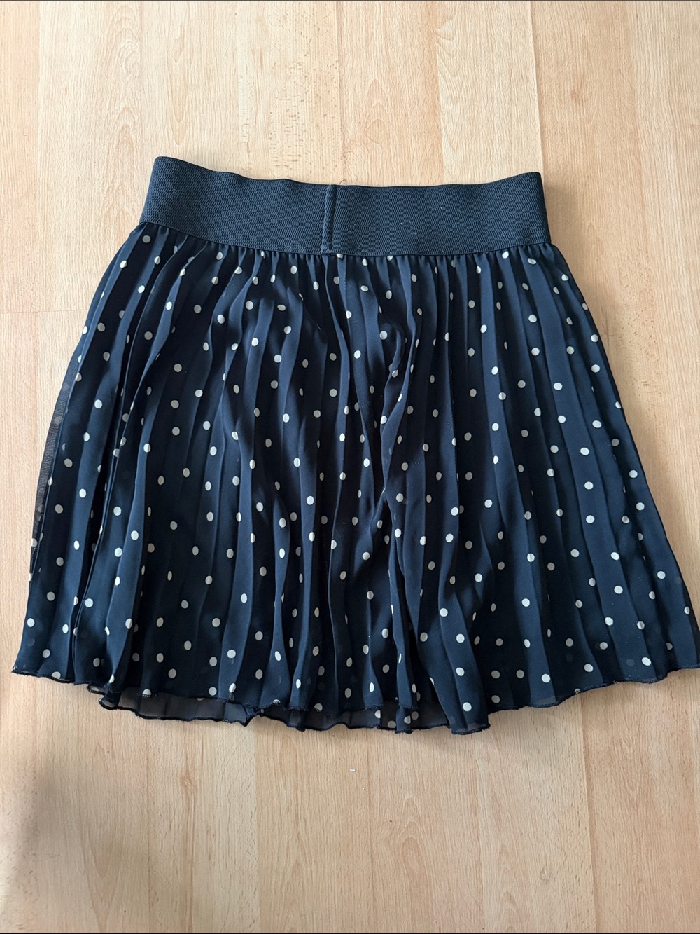 Zara Polka Dot Pleated Skirt size large
